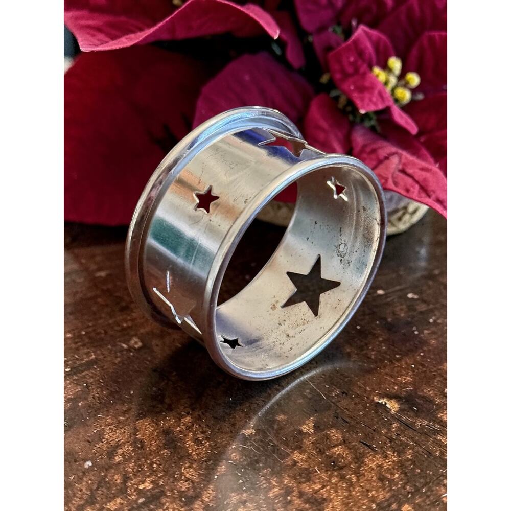 Silverplate Star Cutout Napkin Rings-Set of 4-Holiday Table-Christmas-Festive